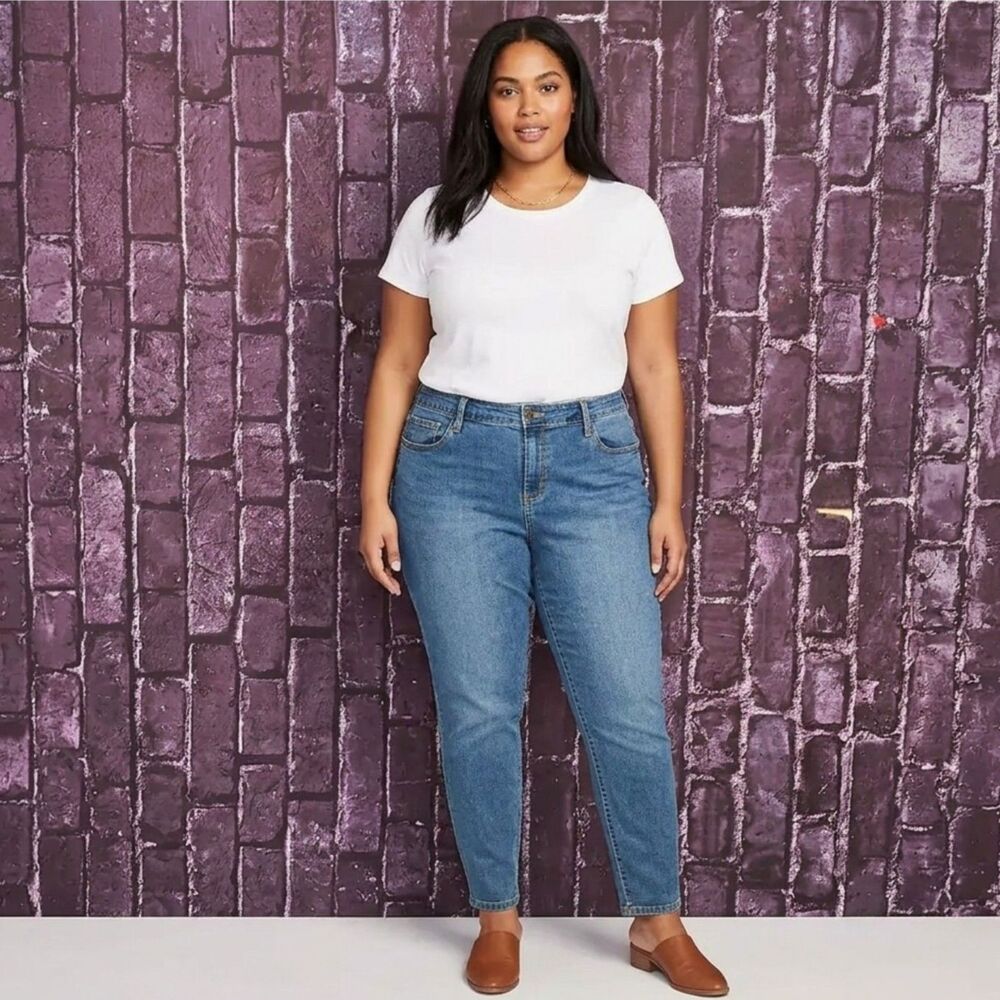 Ava & Viv Plus Size Tapered Skinny Stretch Jeans Medium Wash Size 18W